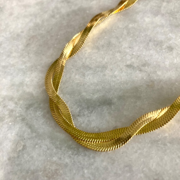 18K Gold Woven Herringbone Snake Chain Necklace - Picture 5 of 6